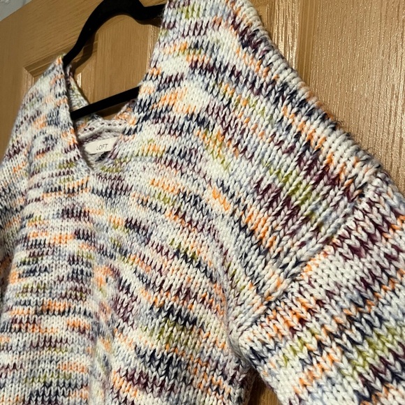 LOFT White V-neck Long Sleeve Sweater With Colorful Detail - Picture 6 of 8